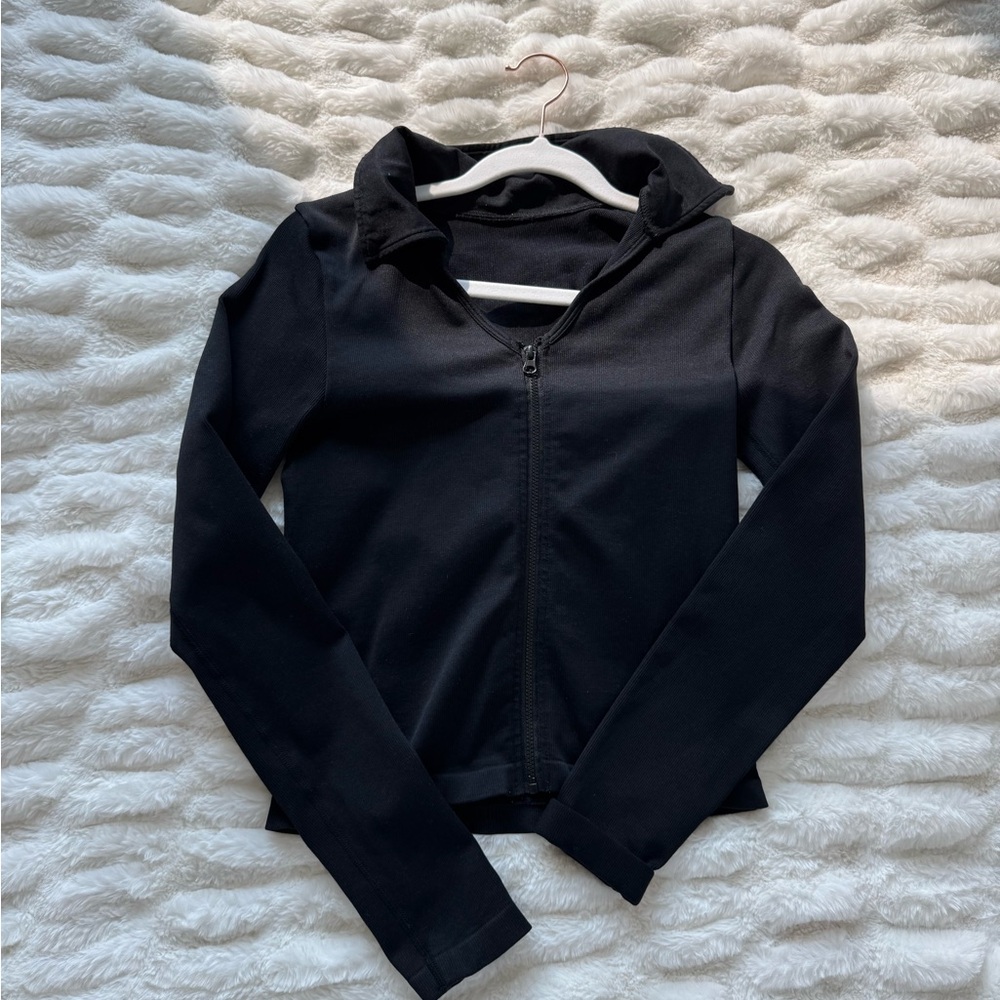 Amazon Black Ribbed Zip-Up Jacket - Picture 2 of 7